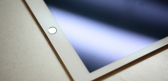 12.2インチ「iPad Pro」は、マイクロソフト「Surface Pro 3」対抗機種